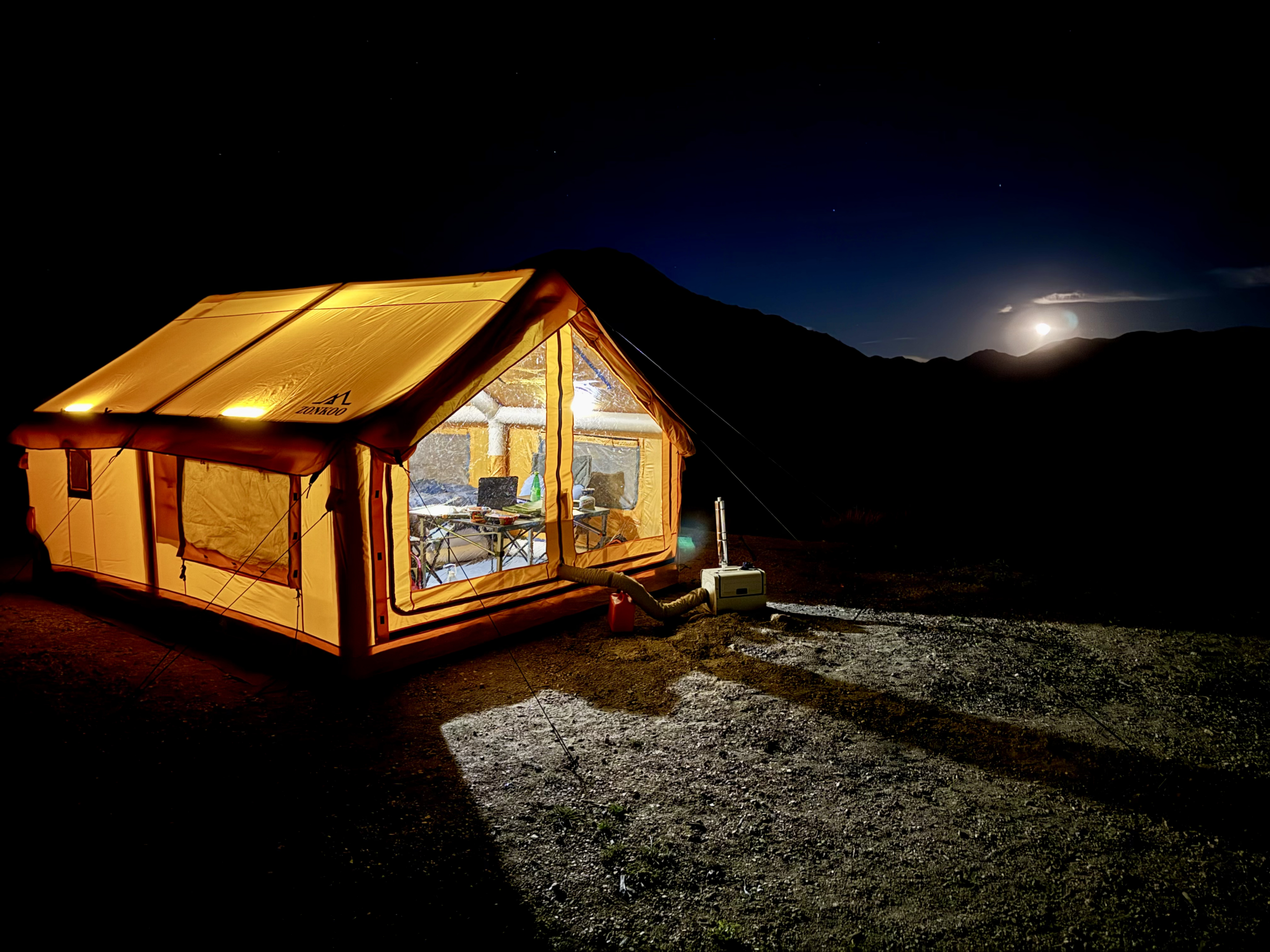 Self-Powered Portable Diesel heater in overlanding application environments